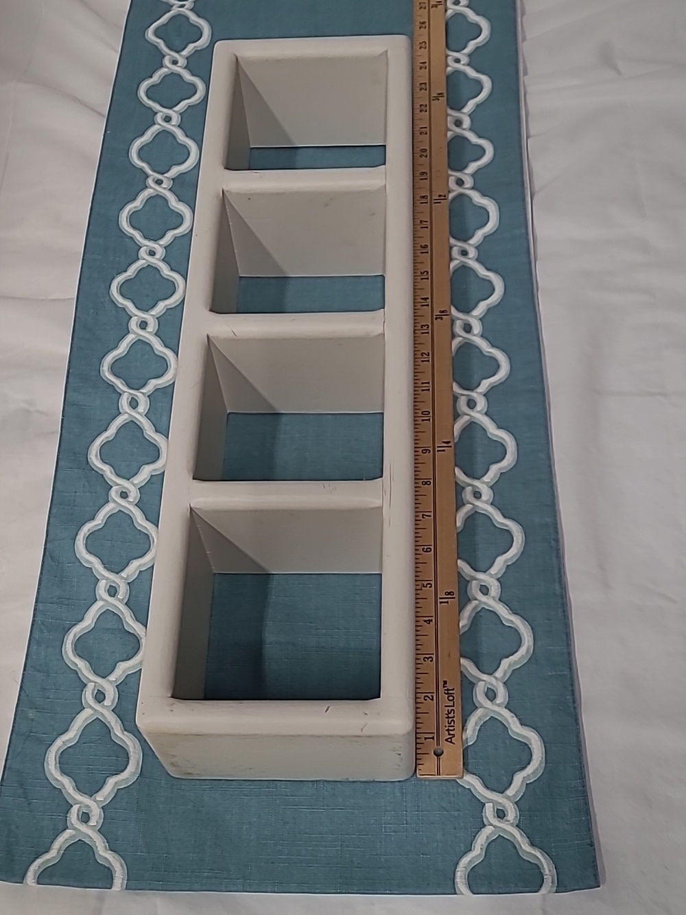 Shabby Chic White Wooden Wall Shelf with Heart Accent - Home Wall Decor - Picture 6 of 7